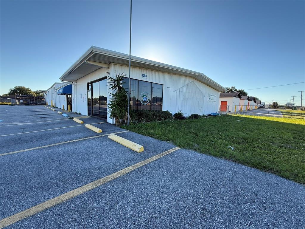 3550 RECKER HIGHWAY