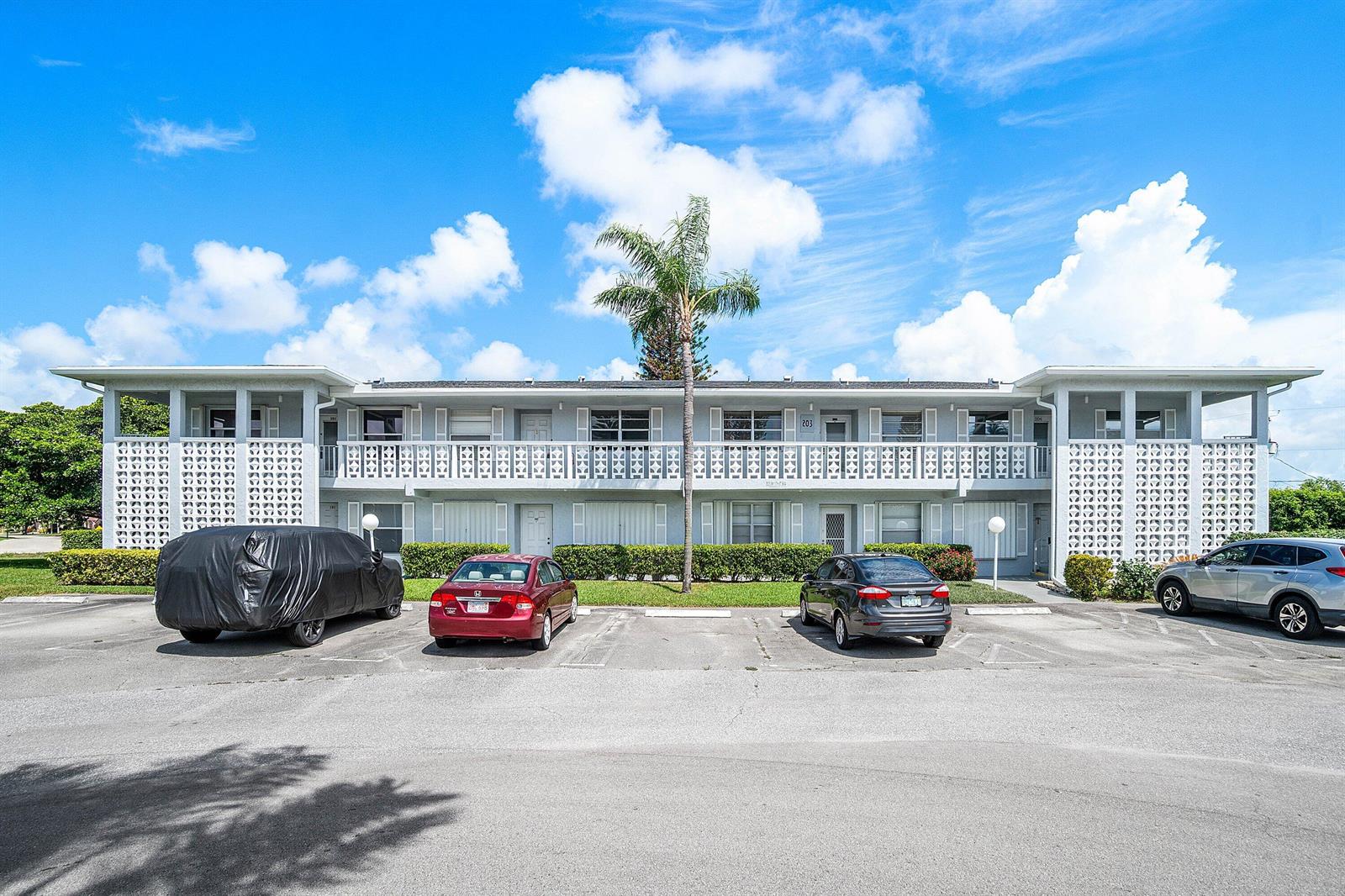2835 SW 13th Street # 202, Delray Beach FL 33445