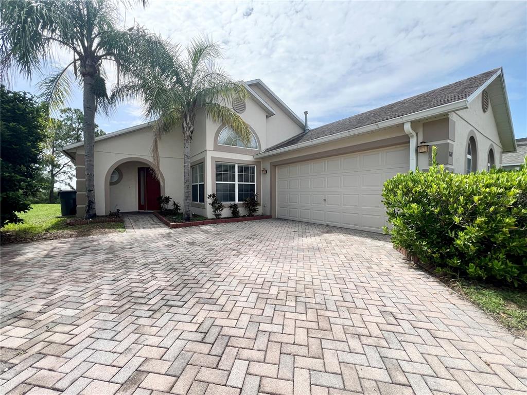 807 KNIGHTSBRIDGE CIRCLE