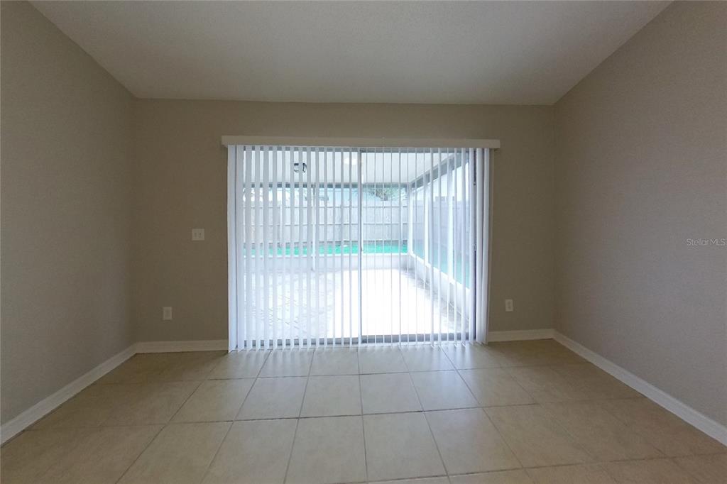 1627 CHATHAM CIRCLE, APOPKA, FL — photo 2 of 17