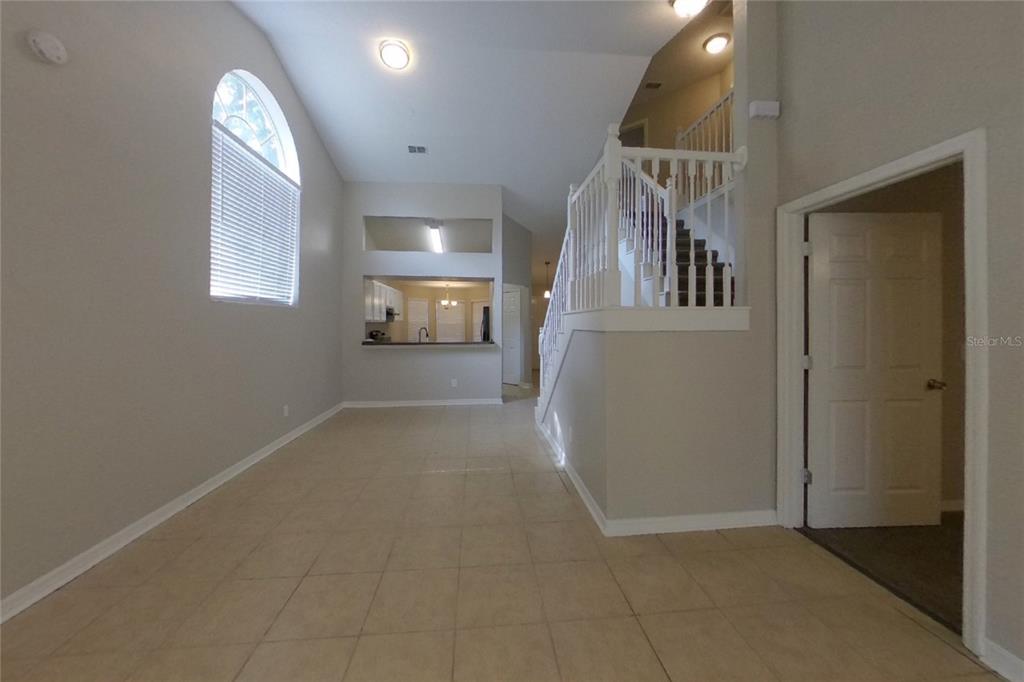 1627 CHATHAM CIRCLE, APOPKA, FL — photo 3 of 17