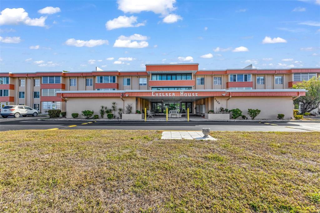 2290 AARON STREET UNIT 109