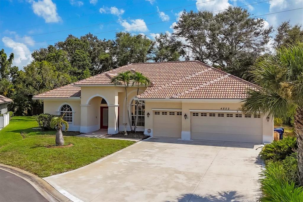 4852 JACARANDA HEIGHTS DRIVE