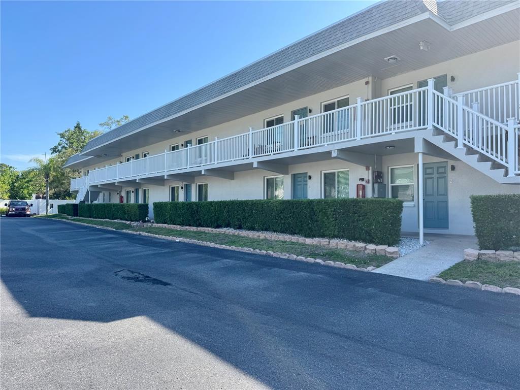 1142 SUNSET POINT ROAD UNIT 1-33