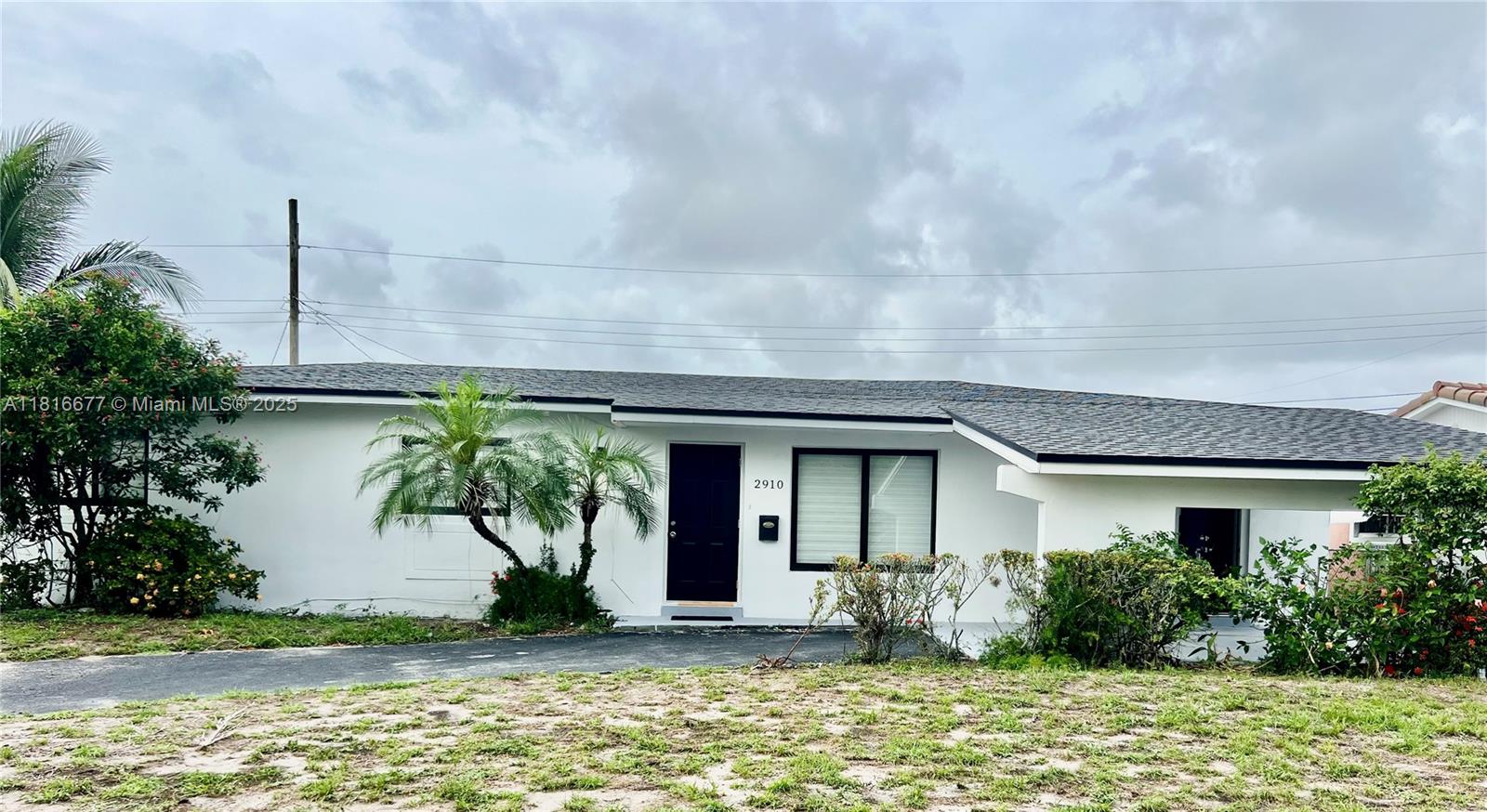 2910 NW 185th St, Miami Gardens FL 33056