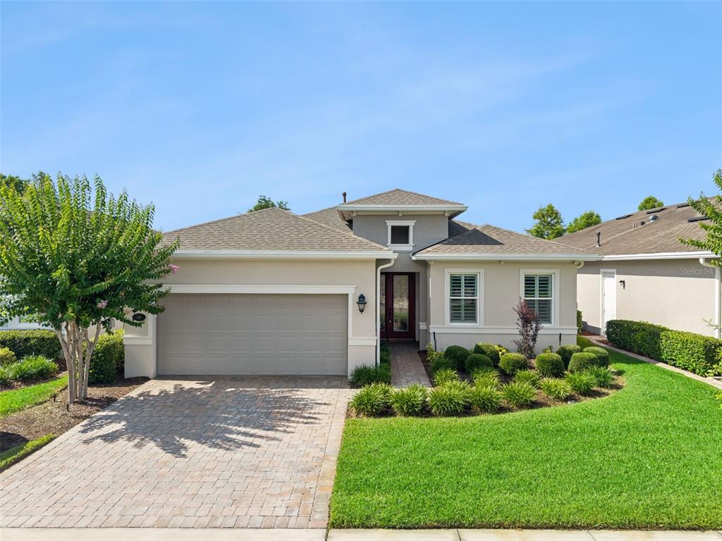 319 KINGSLEY PLACE