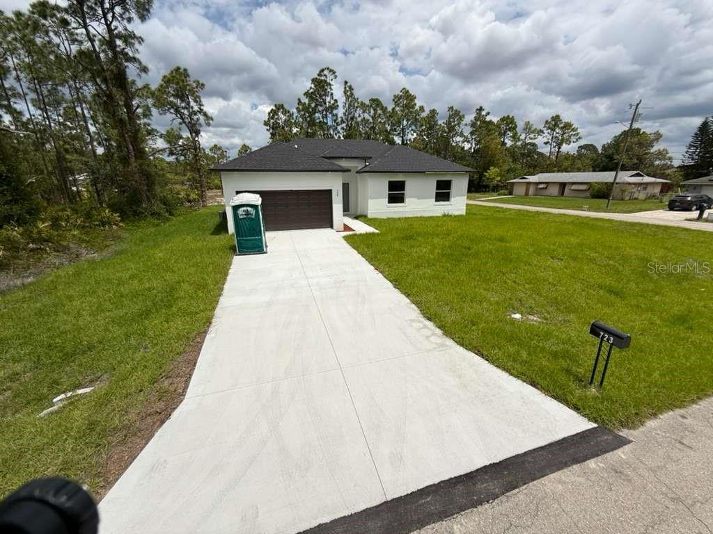 723 EPPS BROWN STREET E, LEHIGH ACRES, FL — photo 5 of 30