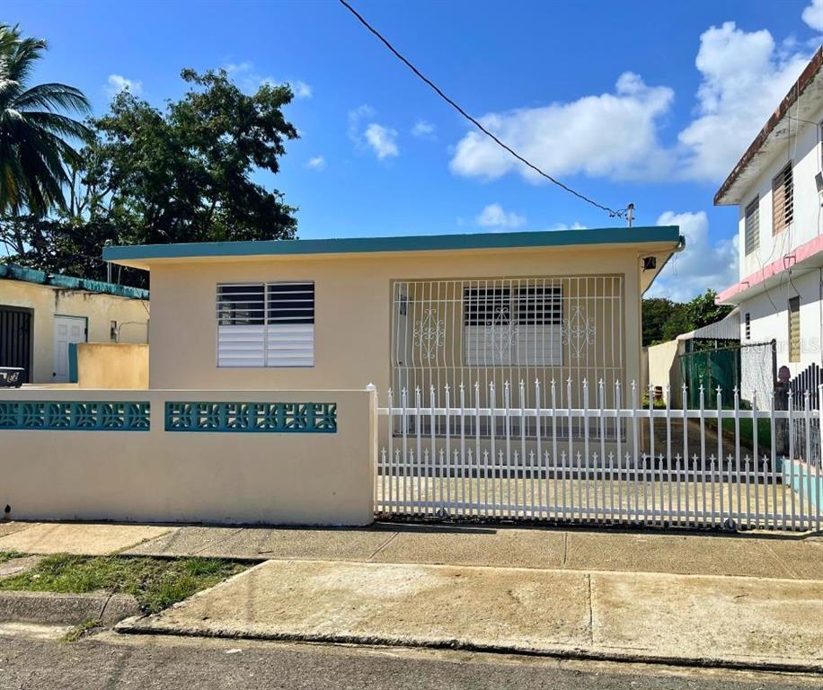 CALLE 3 E2 URB VILLA FLORES
