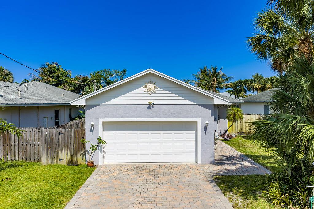17664 Cinquez Park Road W, Jupiter FL 33458
