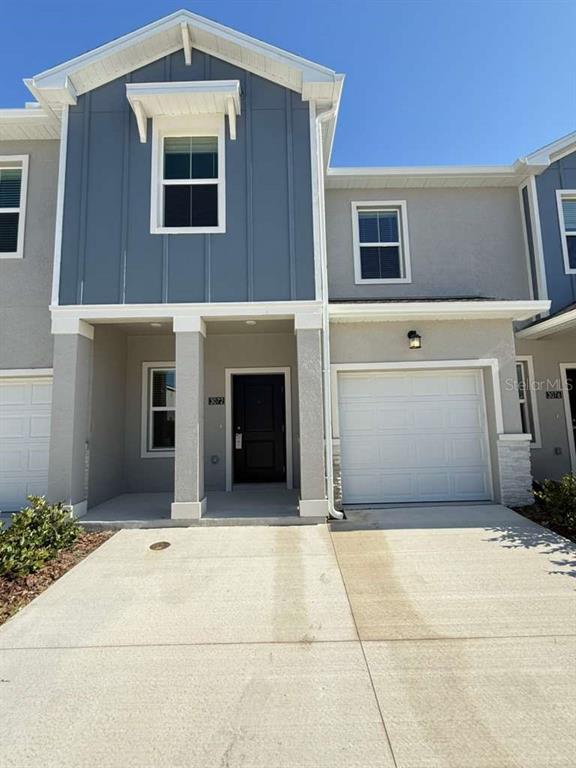3072 CHROMATIC STREET
