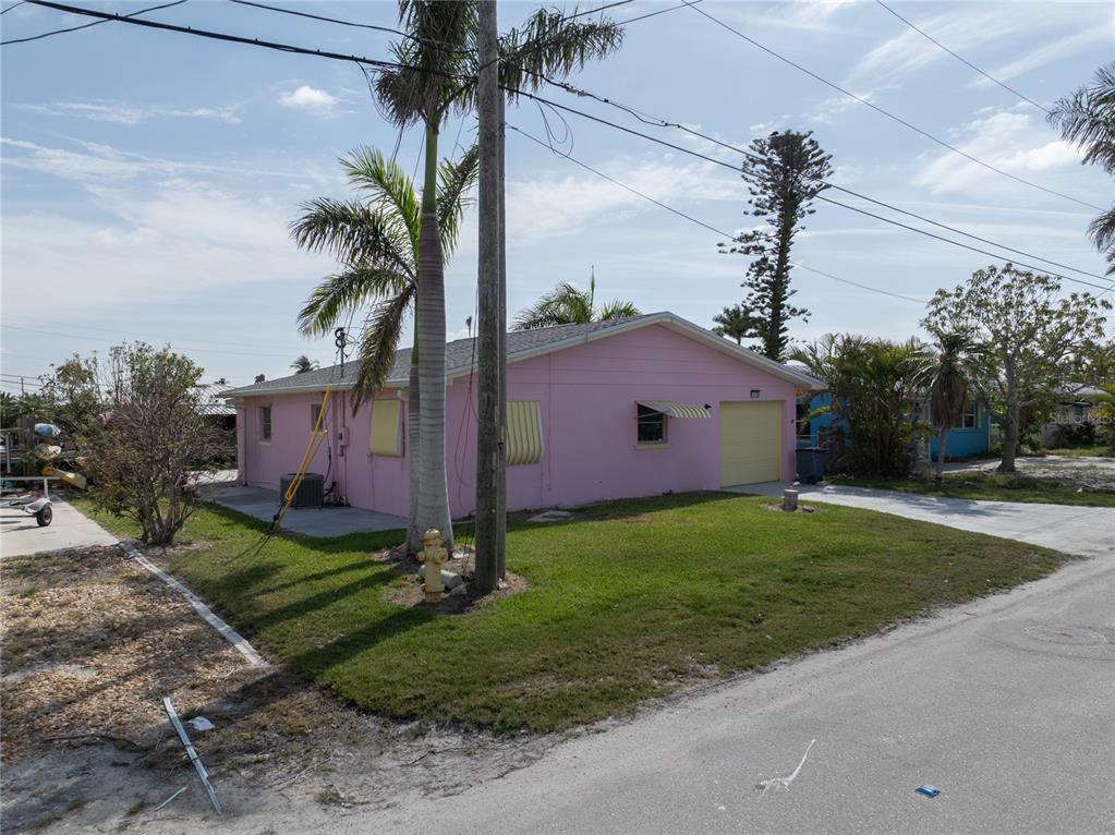 11476 MAY STREET, MATLACHA, FL — photo 2 of 30