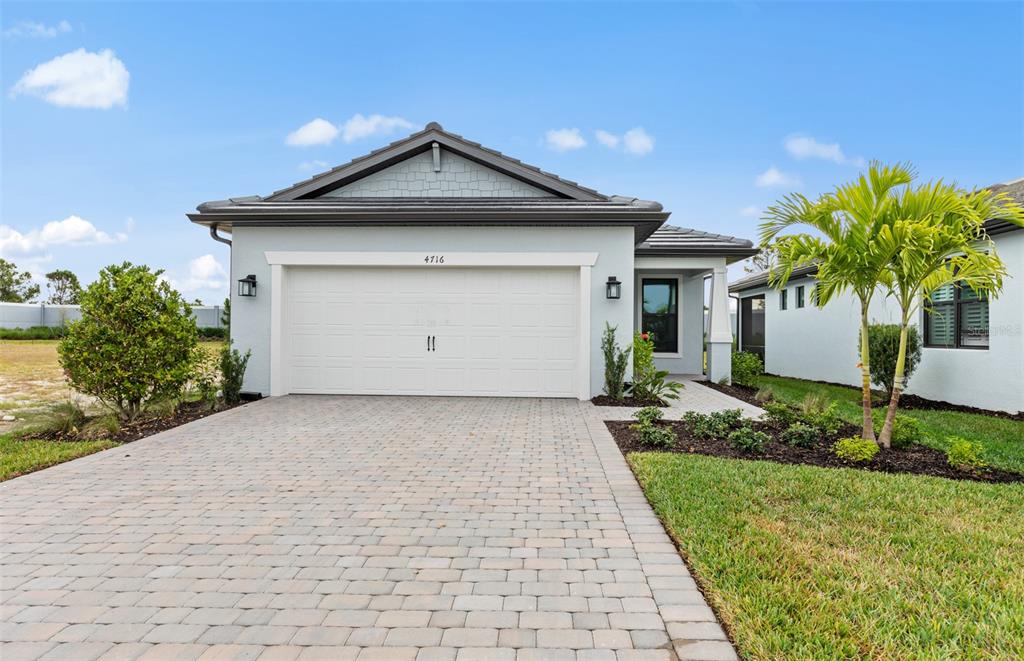 4716 BLUE STAR COURT