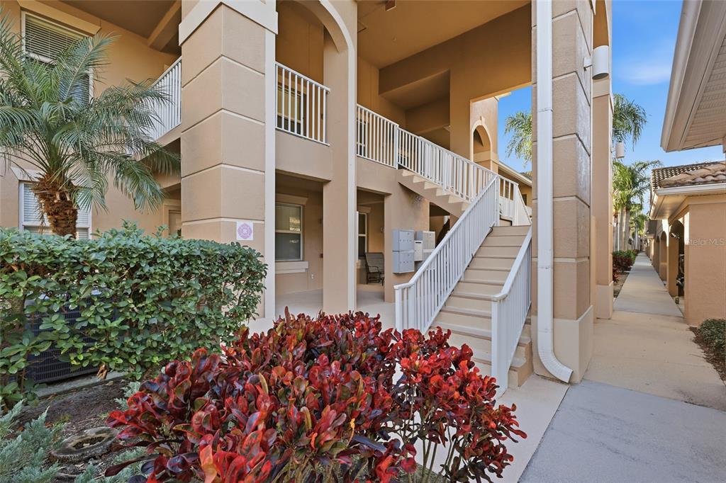 803 FAIRWAYCOVE LANE UNIT 205