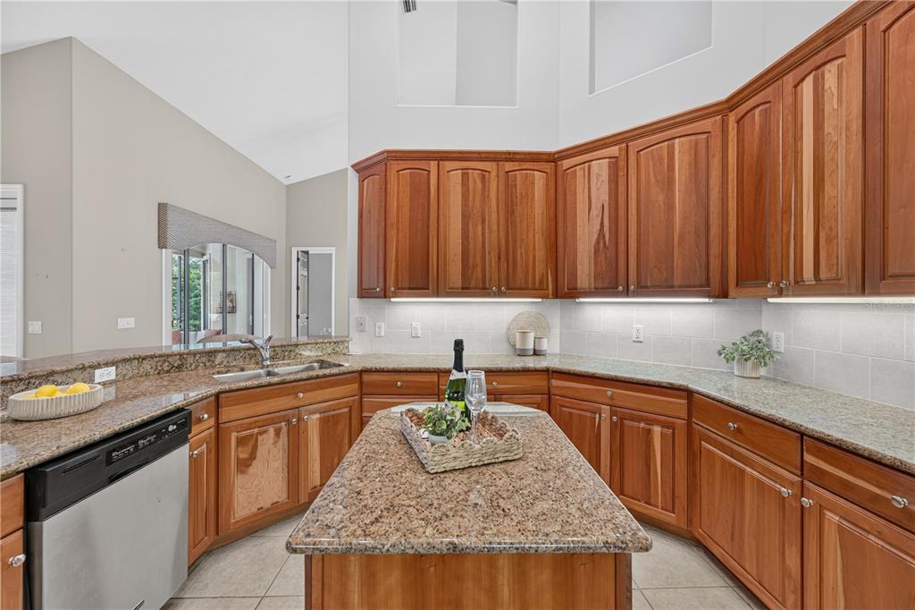 2816 N PRESTWICK WAY, LECANTO, FL — photo 5 of 30