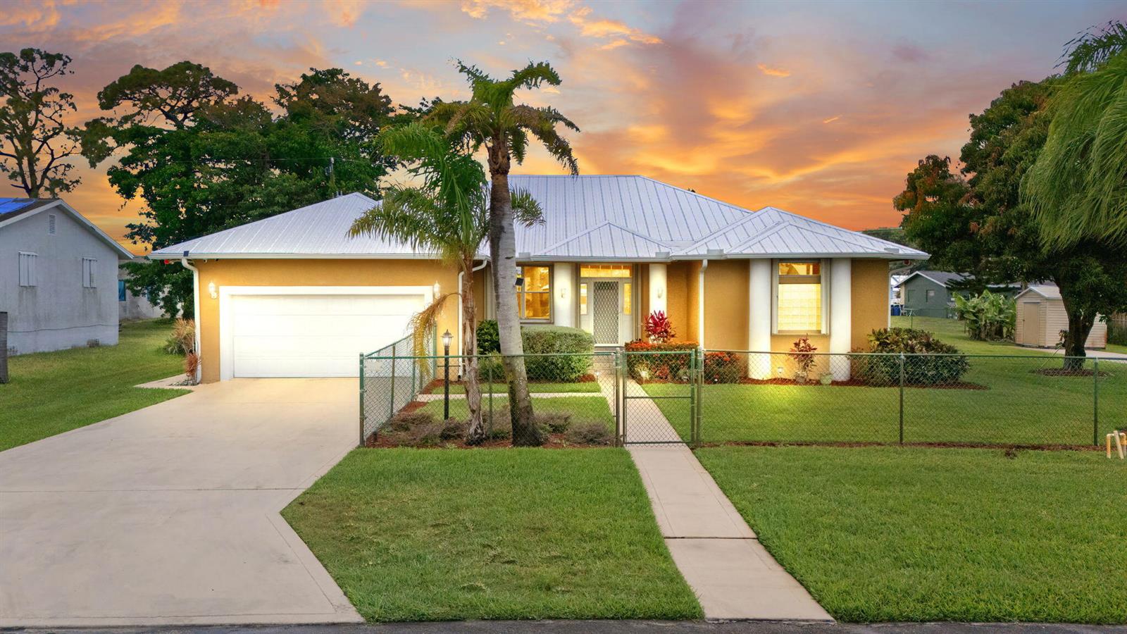 5660 SE Colee Avenue, Stuart FL 34997