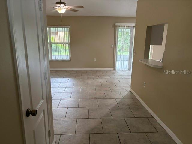 650 LAKEMONT DRIVE, BRANDON, FL — photo 2 of 17