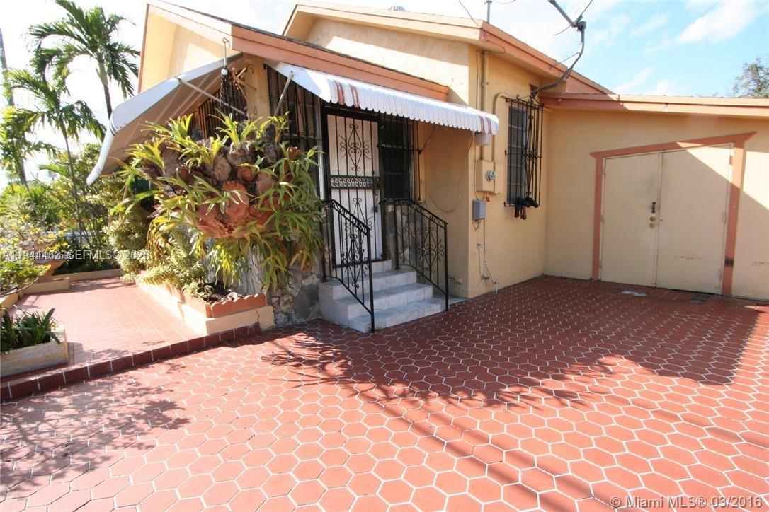 1119 SW 9th St, Miami FL 33130