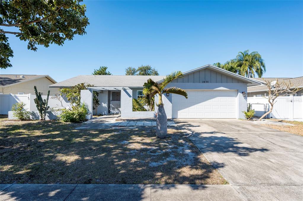 2456 TIMBERCREST CIRCLE W