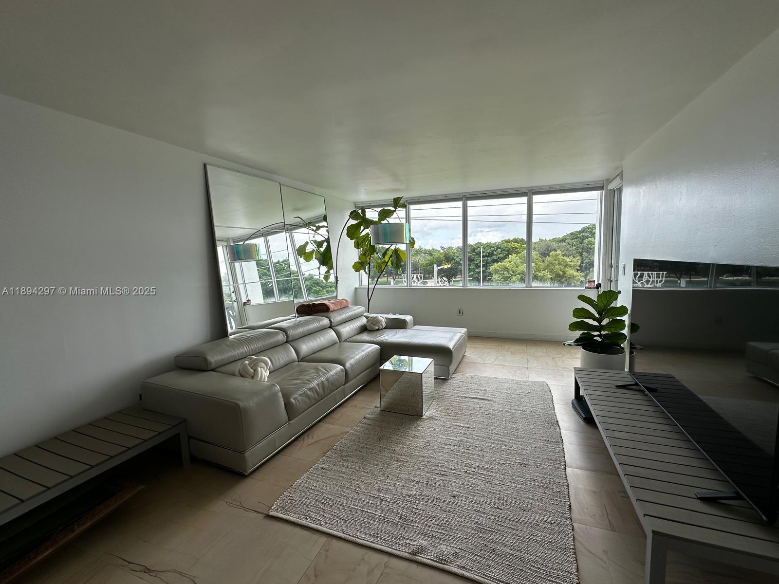 8233 Harding Ave # 403, Miami Beach FL 33141