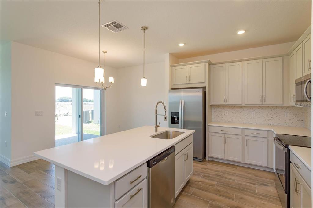 784 SUNSHOWER DRIVE, LADY LAKE, FL — photo 4 of 20