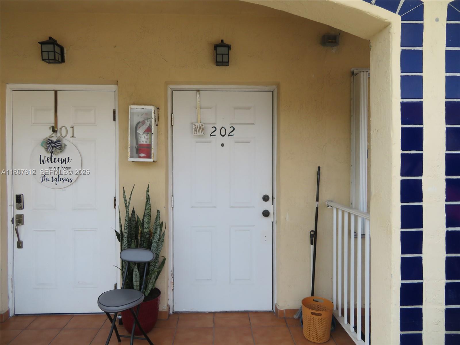 10017 W Okeechobee Rd # 202, Hialeah Gardens FL 33016