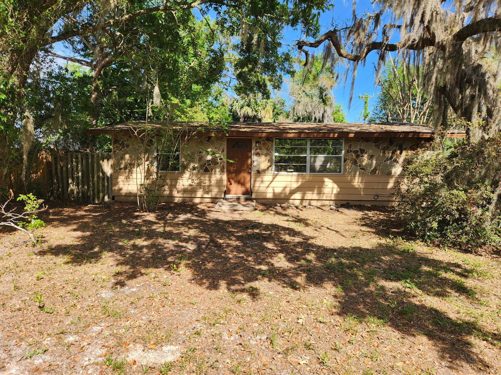 2319 S Summerlin Avenue, Sanford FL 32771