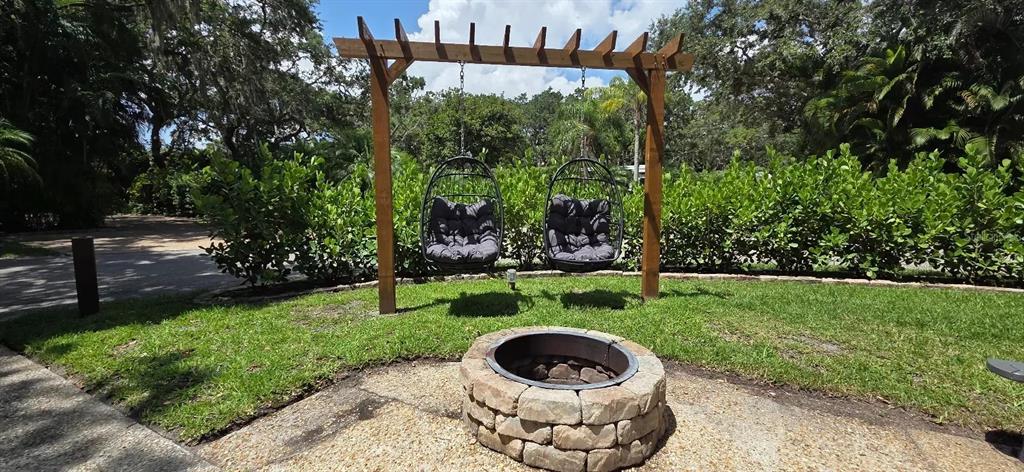 374 BEAR TRAIL, RIVER RANCH, FL — photo 2 of 23