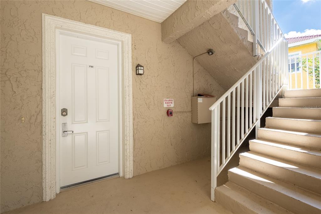 6815 DALI AVENUE UNIT 101, LAND O LAKES, FL — photo 2 of 8