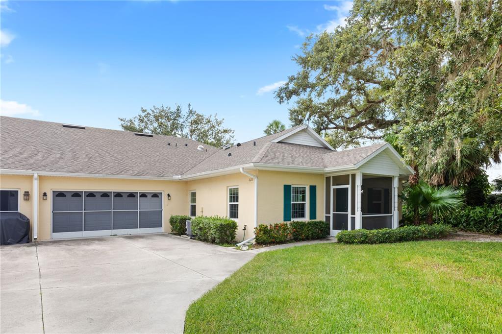1623 RED OAK LANE