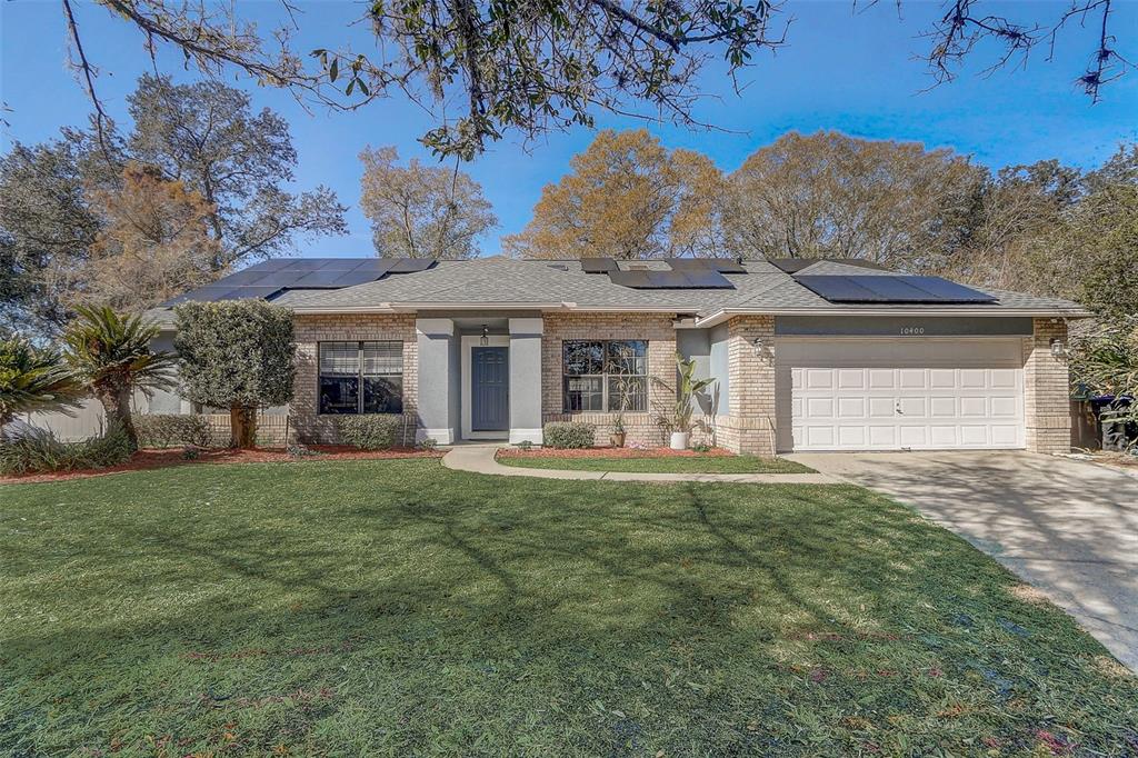 10400 HUNTERS TRAIL COURT