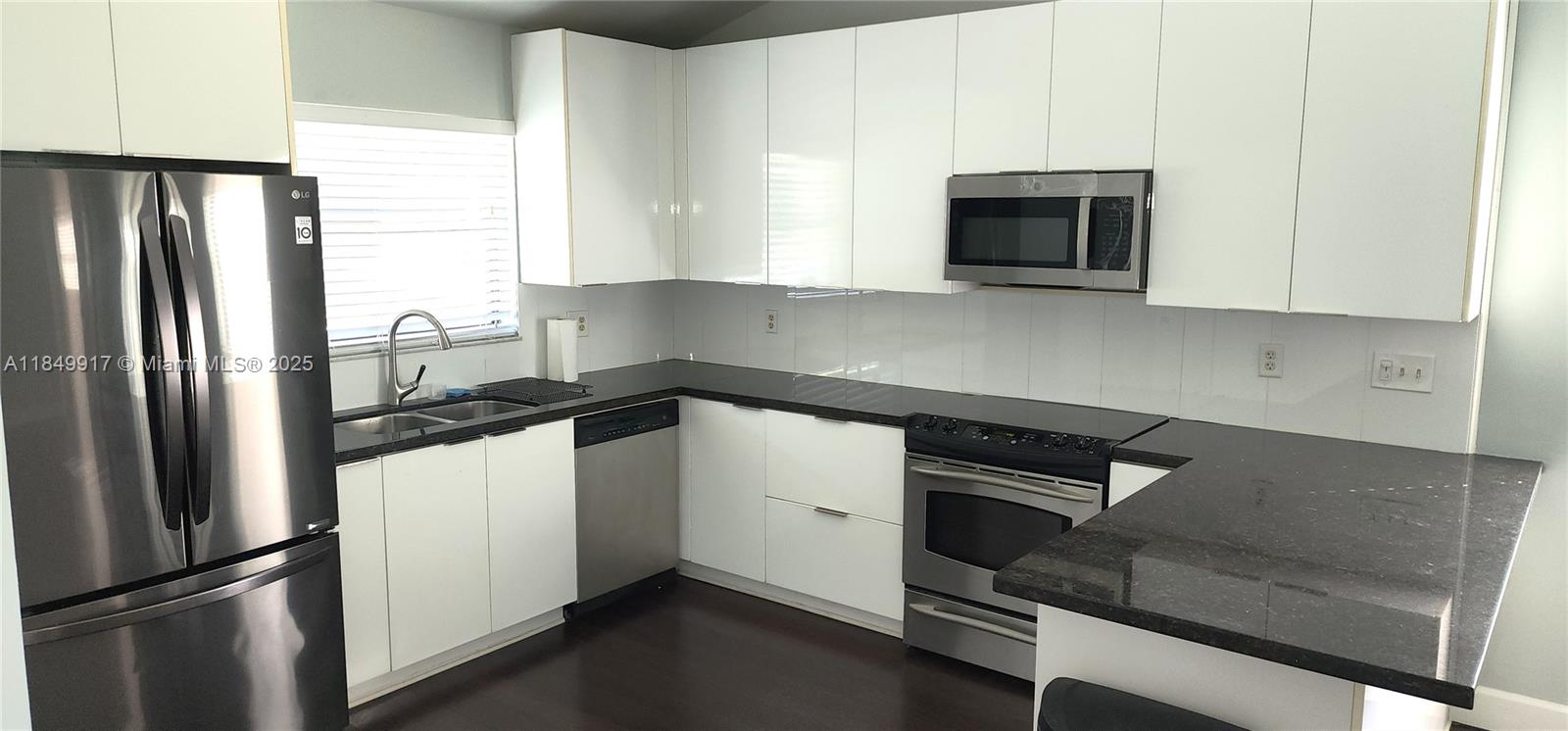 49 E Tara Lakes Dr E, Boynton Beach FL 33436