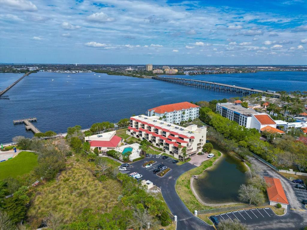 204 3RD STREET W UNIT 405