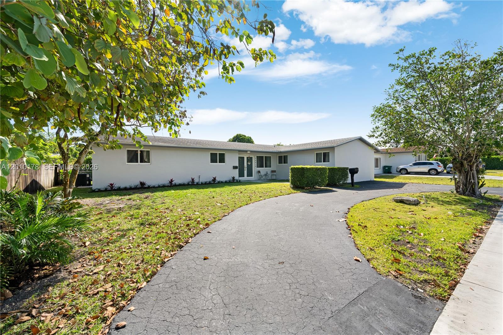 20010 Franjo Rd, Cutler Bay FL 33189