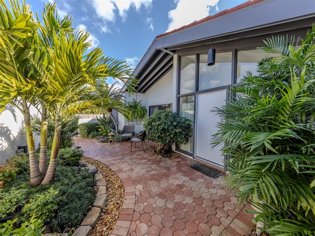786 SARABAY ROAD UNIT 19, OSPREY, FL — photo 4 of 30