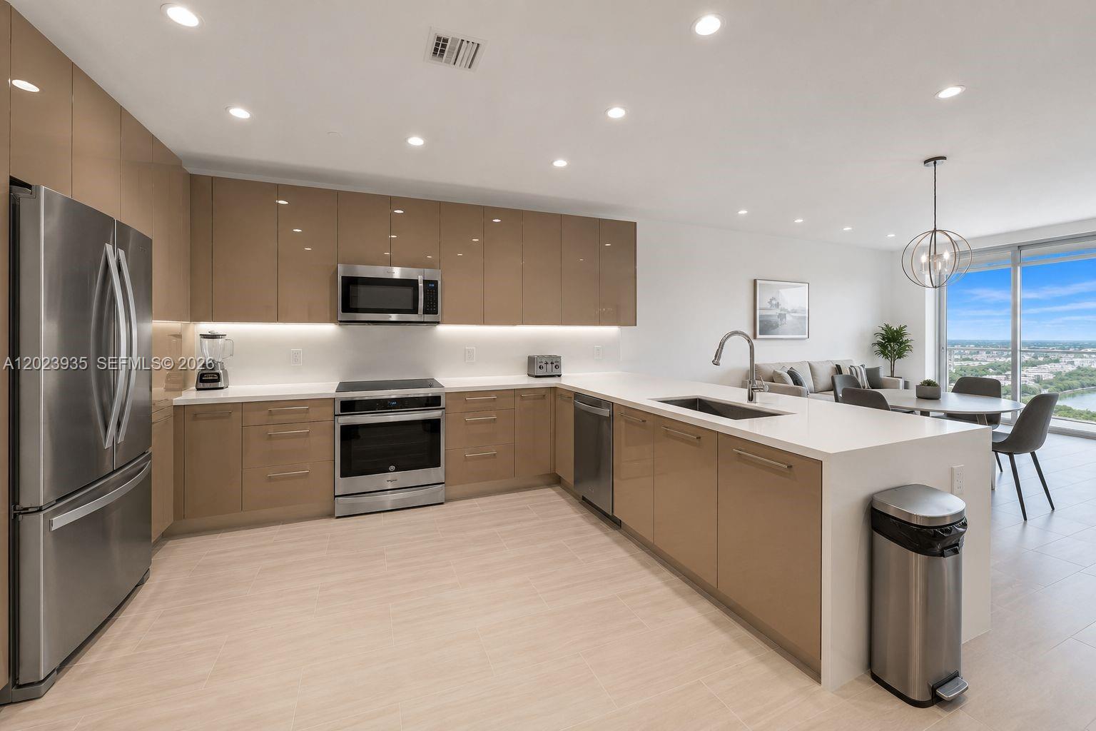 2000 Metropica Way # 1408, Sunrise FL 33323