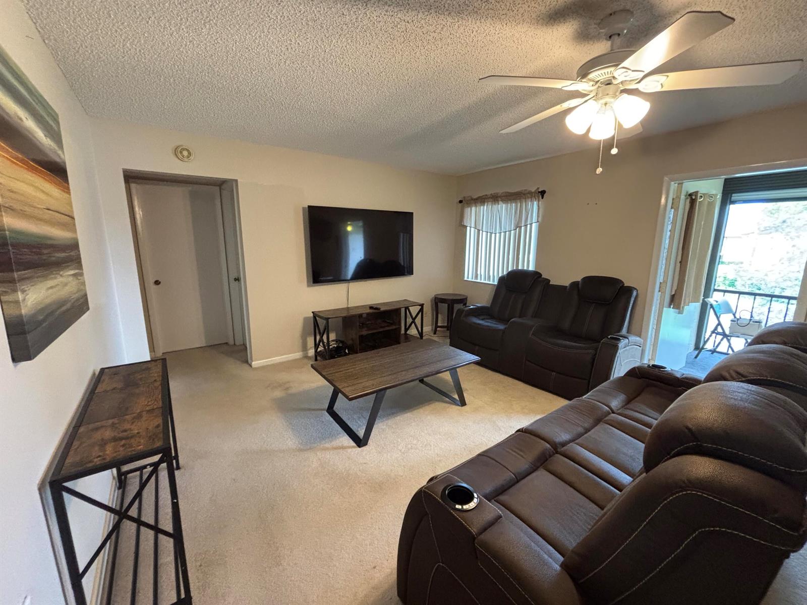 335 Knotty Pine Circle # D2, FL 33463, FL — photo 3 of 13