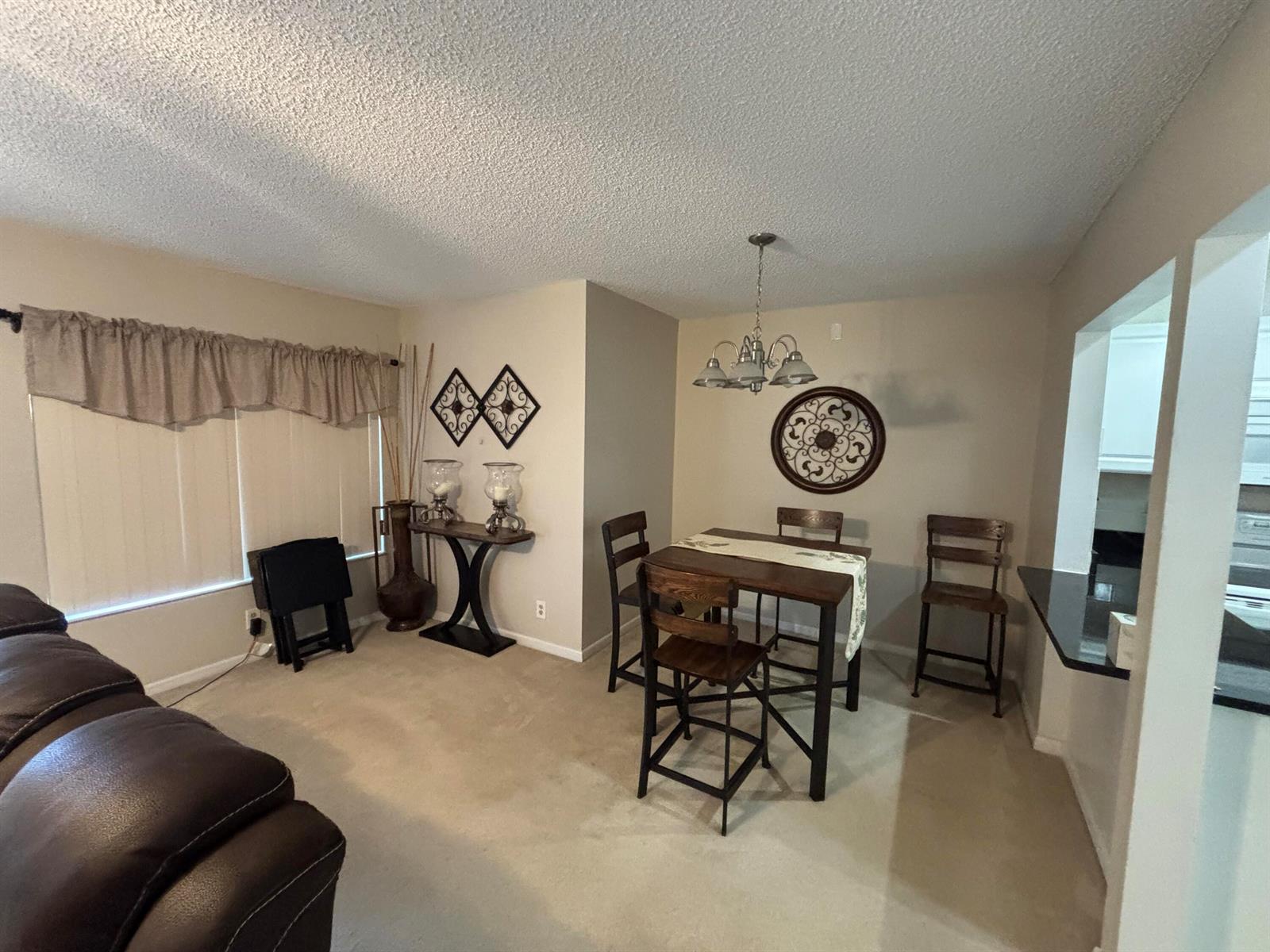 335 Knotty Pine Circle # D2, FL 33463, FL — photo 4 of 13