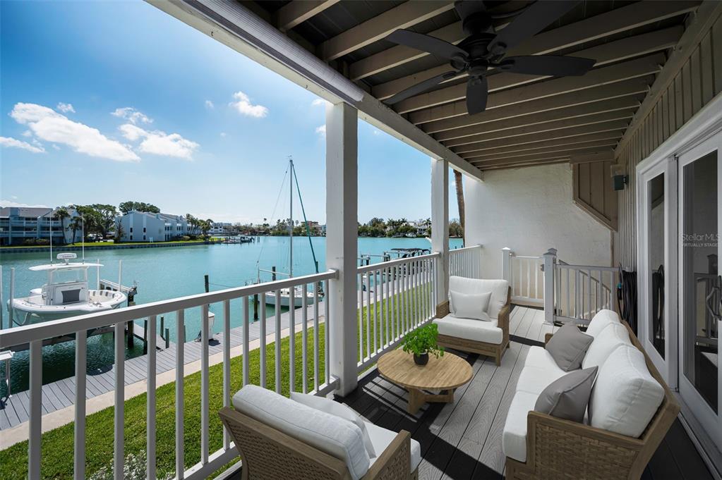 12334 CAPRI CIRCLE N, TREASURE ISLAND, FL — photo 4 of 30