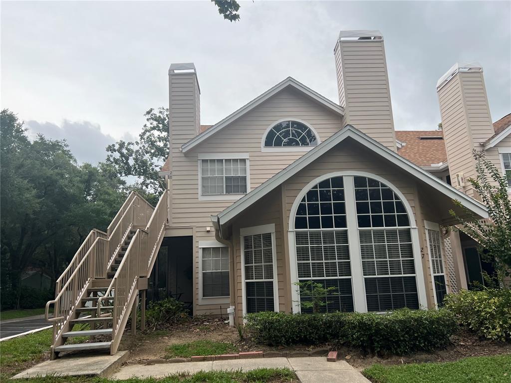 575 BLOOMINGTON COURT UNIT 27