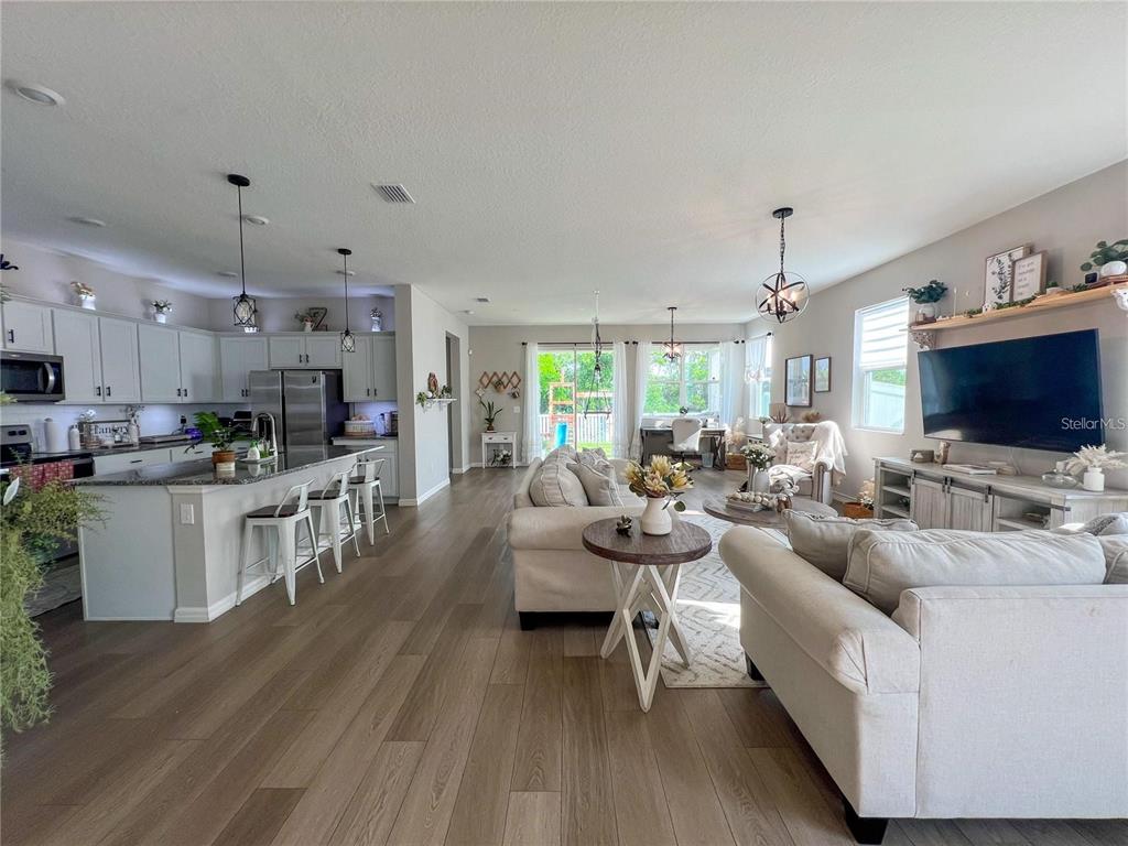 3567 74TH AVENUE CIRCLE E, SARASOTA, FL — photo 3 of 19