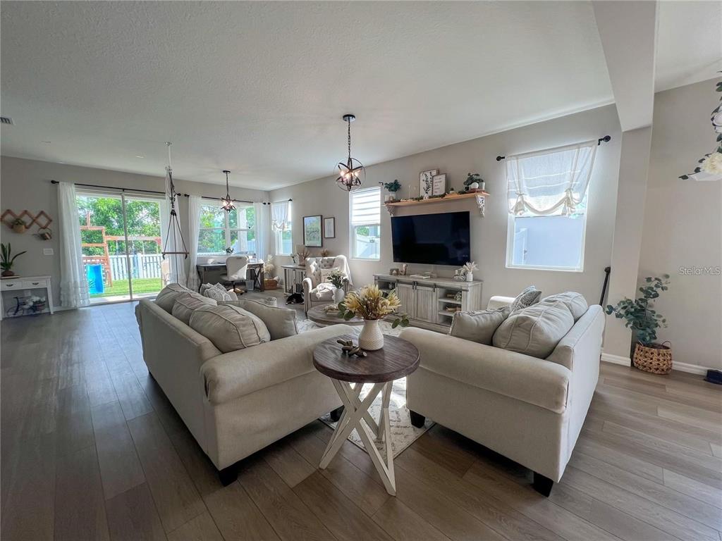 3567 74TH AVENUE CIRCLE E, SARASOTA, FL — photo 4 of 19