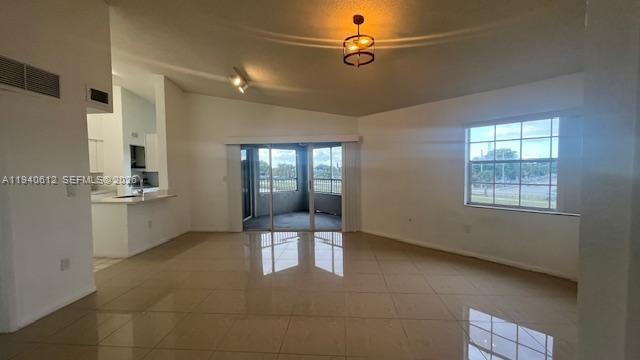 2881 N Oakland Forest Dr # 309, Oakland Park FL 33309