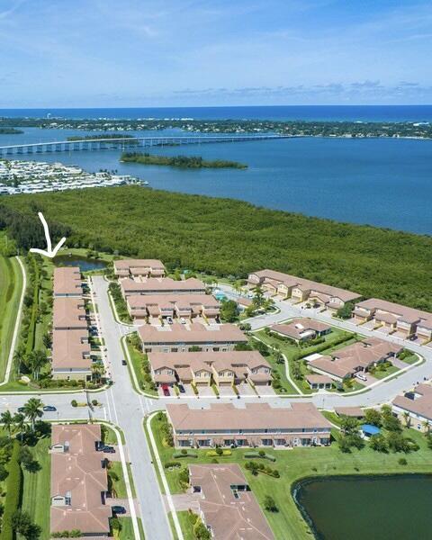 VERO BEACH, FL — photo 2 of 30