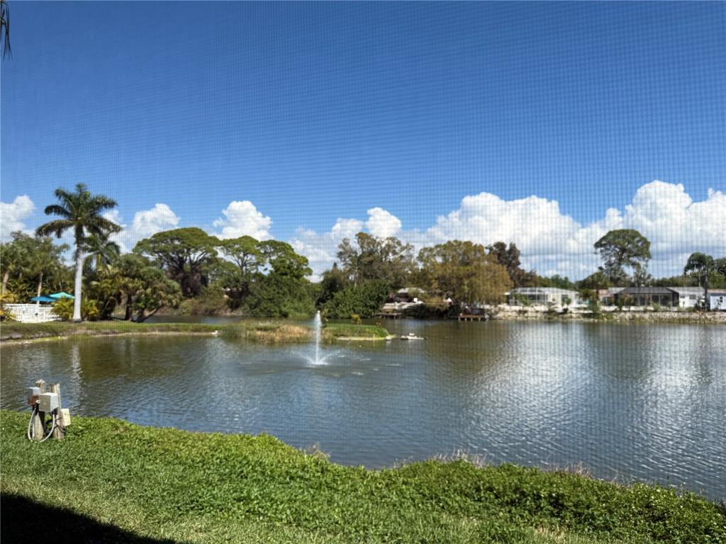 5547 ASHTON LAKE DRIVE UNIT 5547