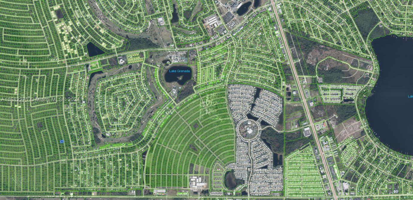 This is an aerial map view of a residential neighborhood surrounding Lake Grenada — 4425 Majorca Drive, Sebring FL 33872, SEBRING, FL