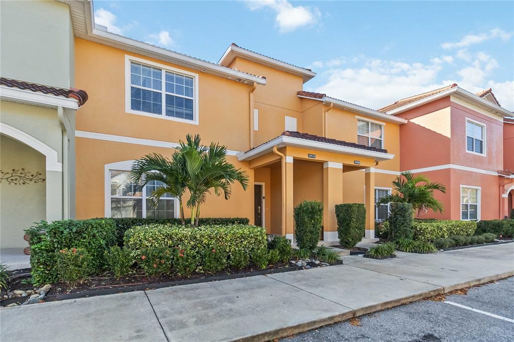 8978 CUBAN PALM ROAD
