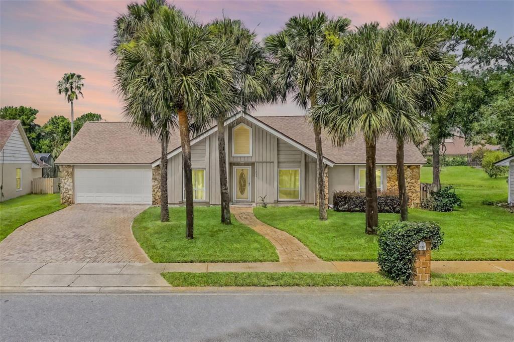526 SABAL TRAIL CIRCLE