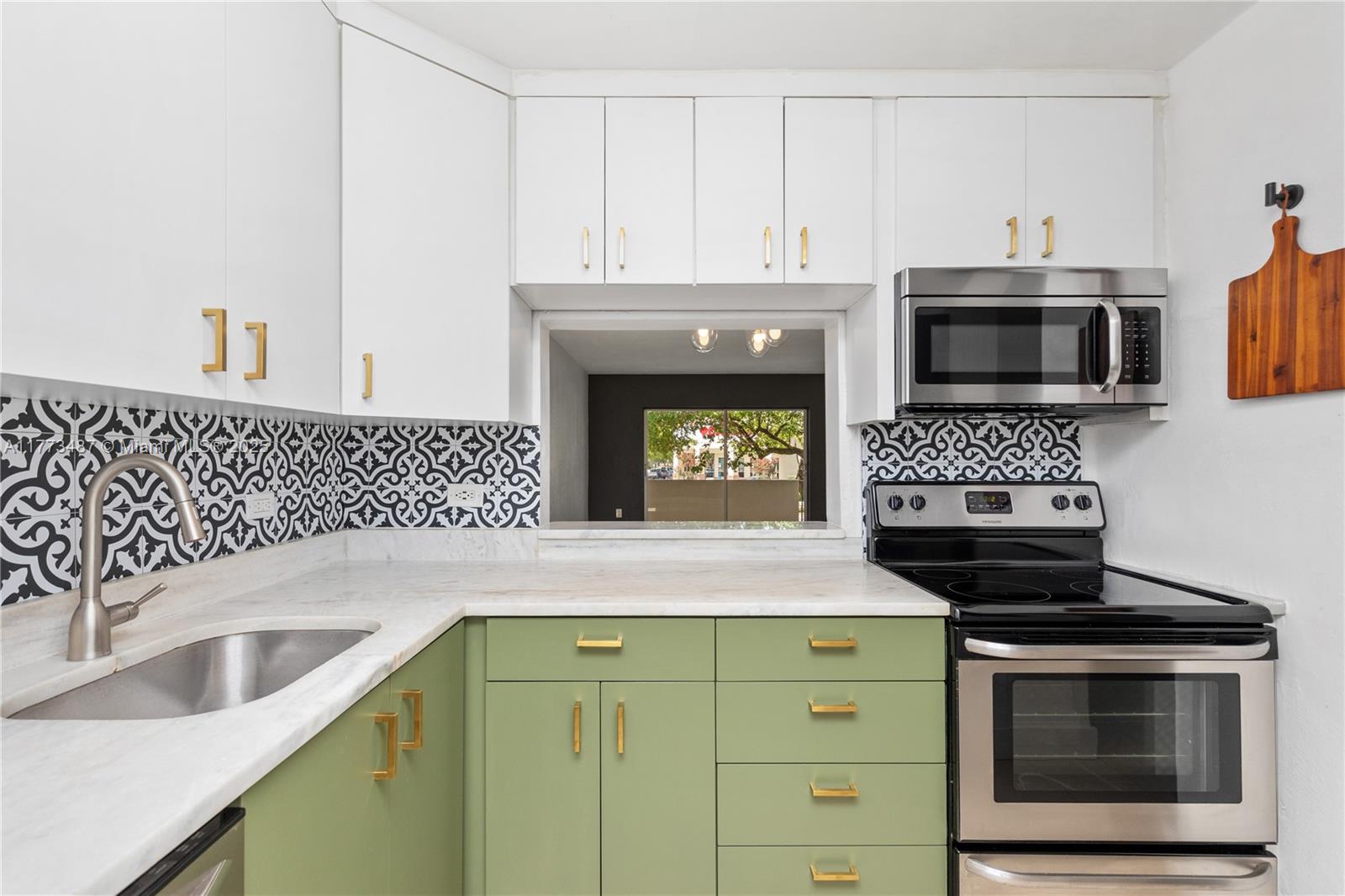6890 N Kendall Drive # B202, Pinecrest FL 33156