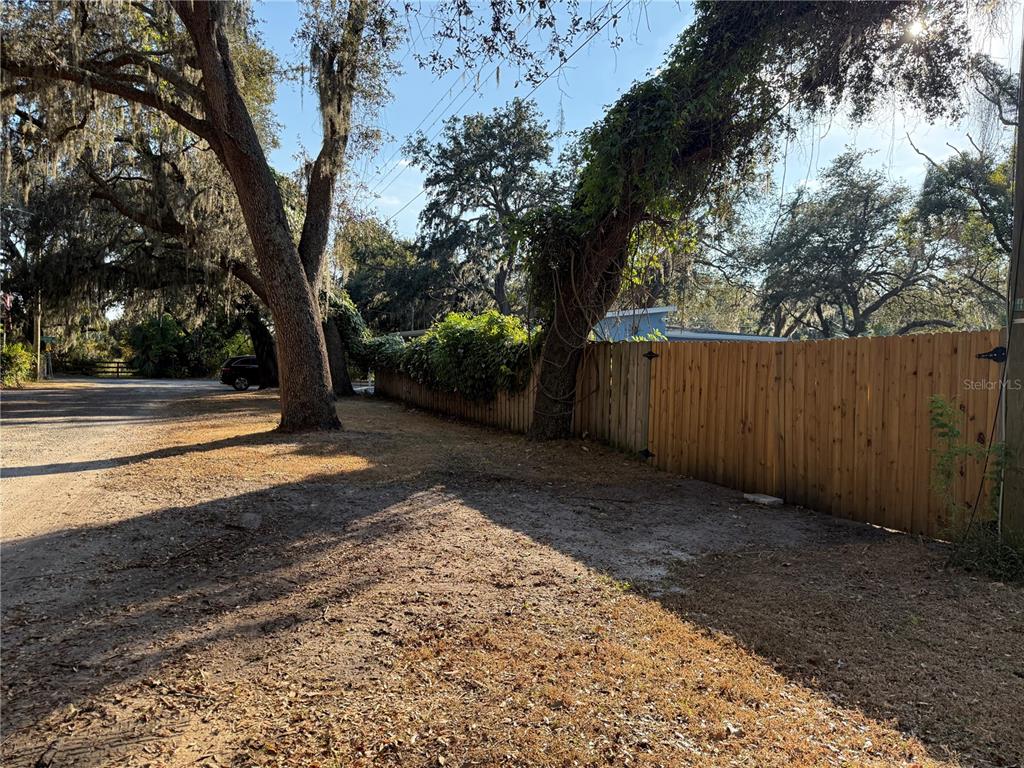 LAKESIDE DRIVE, BRANDON, FL — photo 3 of 12