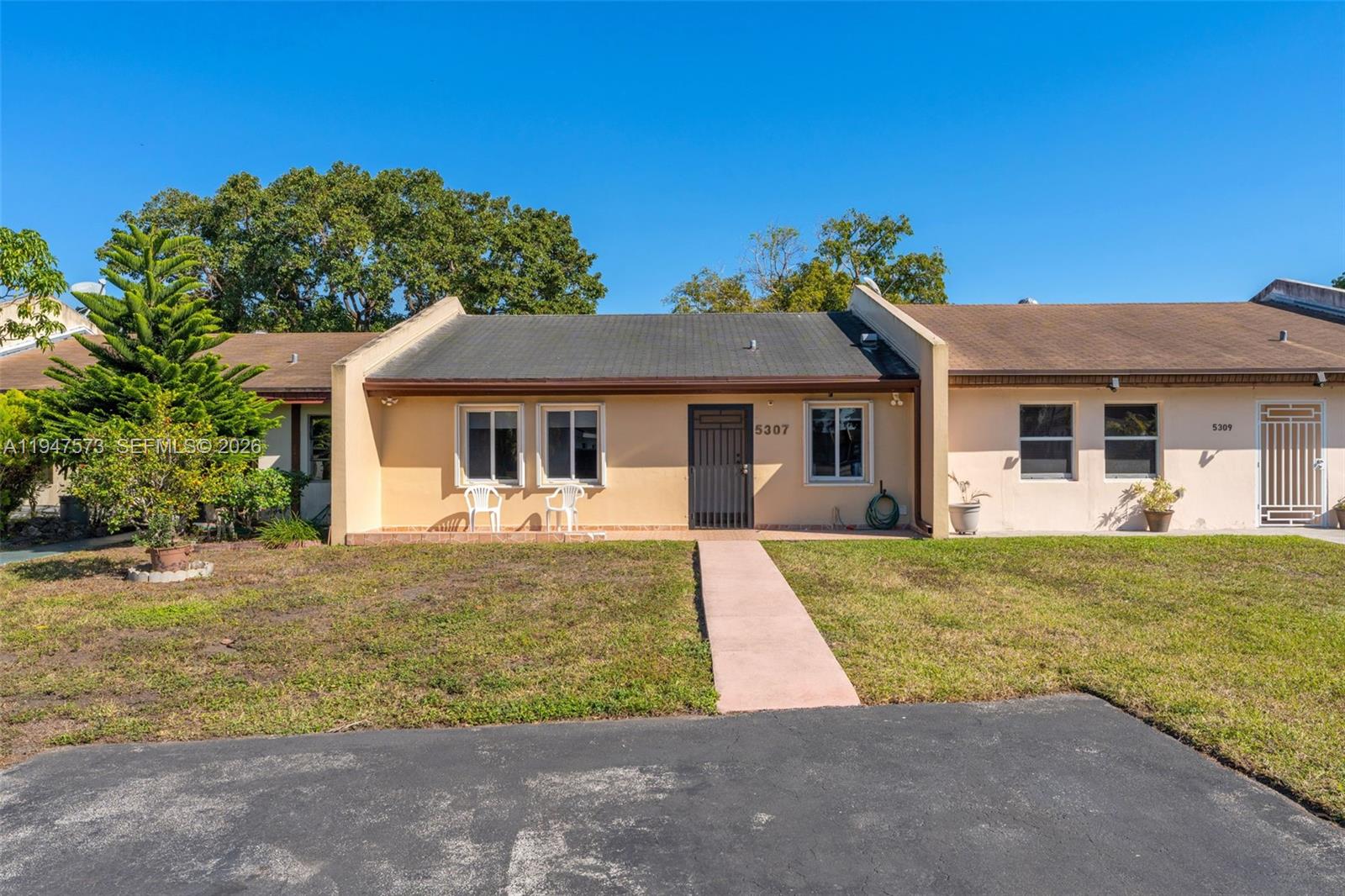 5307 SW 140th Pl, Miami FL 33175